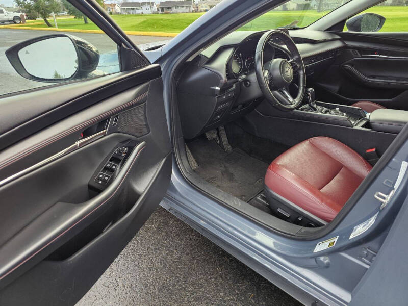 2024 Mazda Mazda3 Sedan 2.5 S Carbon Edition