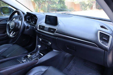 2018 Mazda MAZDA3 Grand Touring