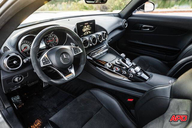 2017 Mercedes-Benz AMG GT