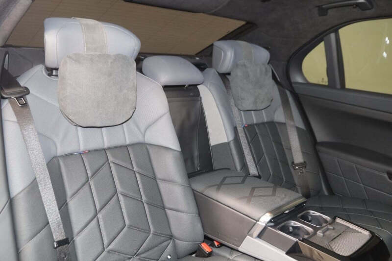 2023 BMW 7 Series 760i xDrive