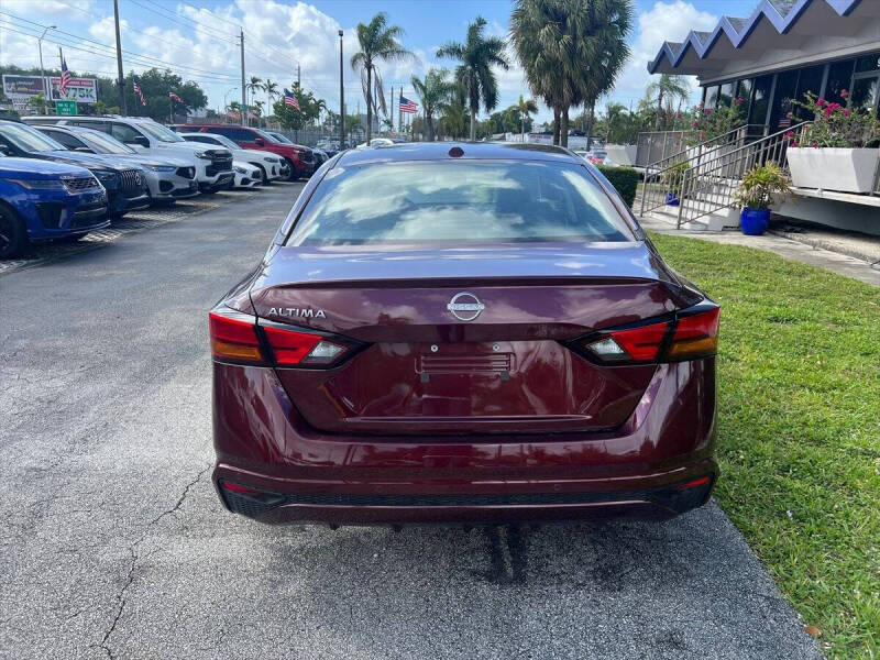 2025 Nissan Altima 2.5 SV