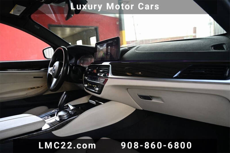 2021 BMW 5 Series 540i