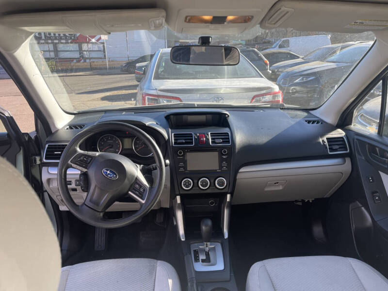2016 Subaru Forester 2.5i