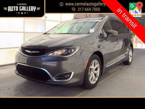 2017 Chrysler Pacifica Touring-L Plus