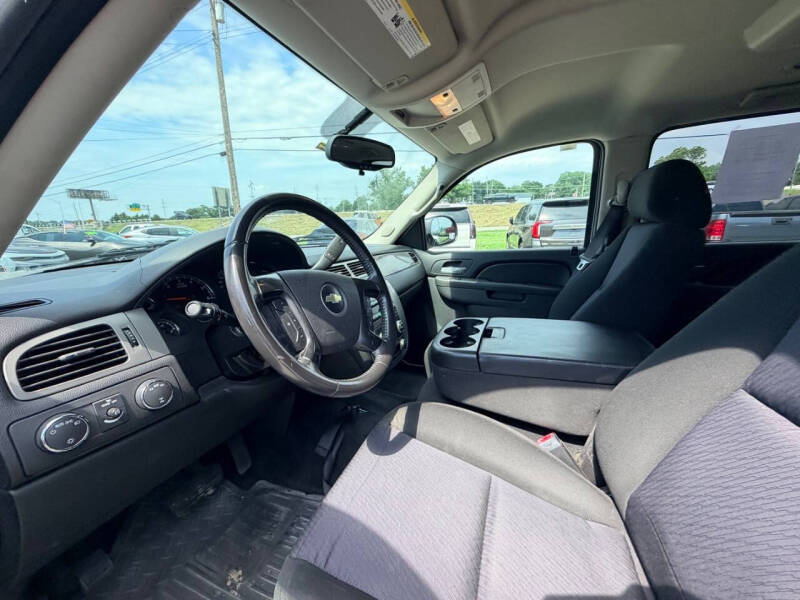 2010 Chevrolet Suburban LS