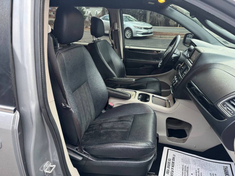 2017 Dodge Grand Caravan SXT