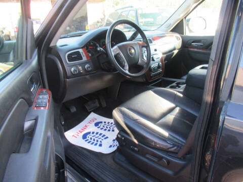 2013 Chevrolet Suburban LS