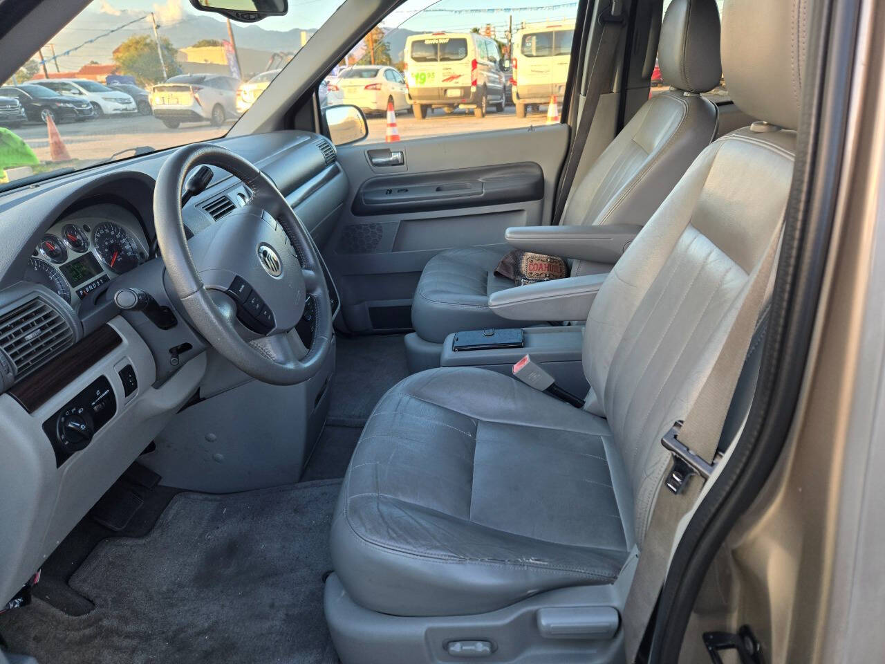 Gray 2004 Mercury Monterey Convenience Convenience 4dr Mini-Van 13