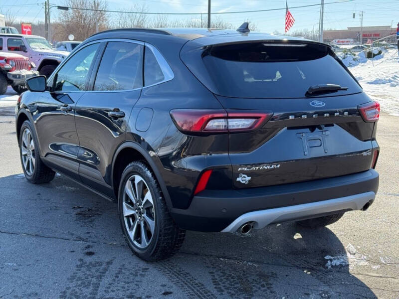 2023 Ford Escape Platinum