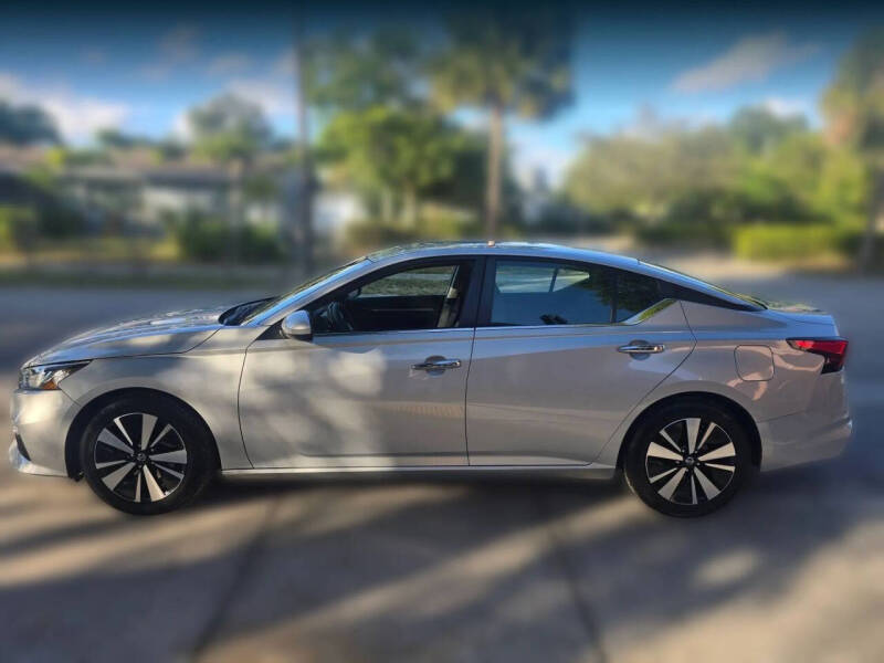 2022 Nissan Altima 2.5 SV