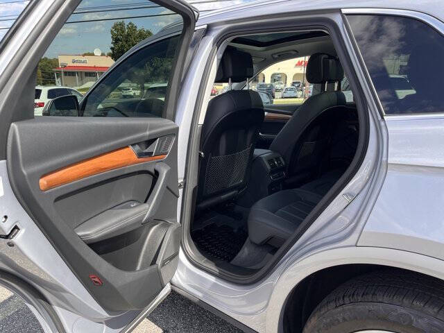 2023 Audi Q5 quattro Premium Plus 40 TFSI