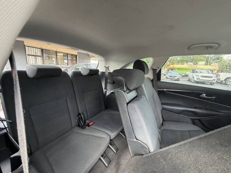 2018 Kia Sorento LX