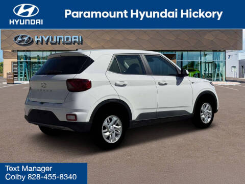 2026 Hyundai Venue SE