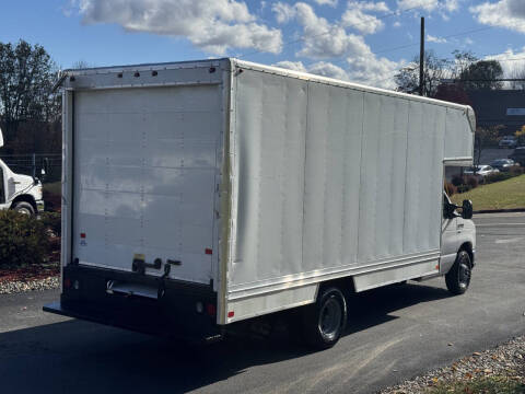 2018 Ford E-Series E-350 SD