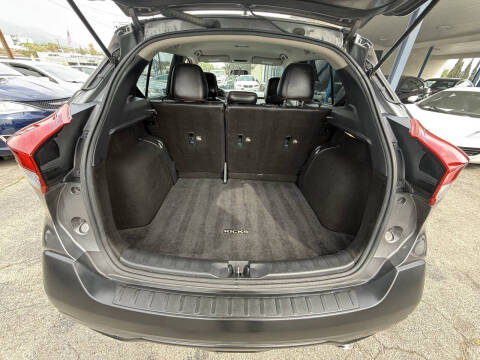 2019 Nissan Kicks SR