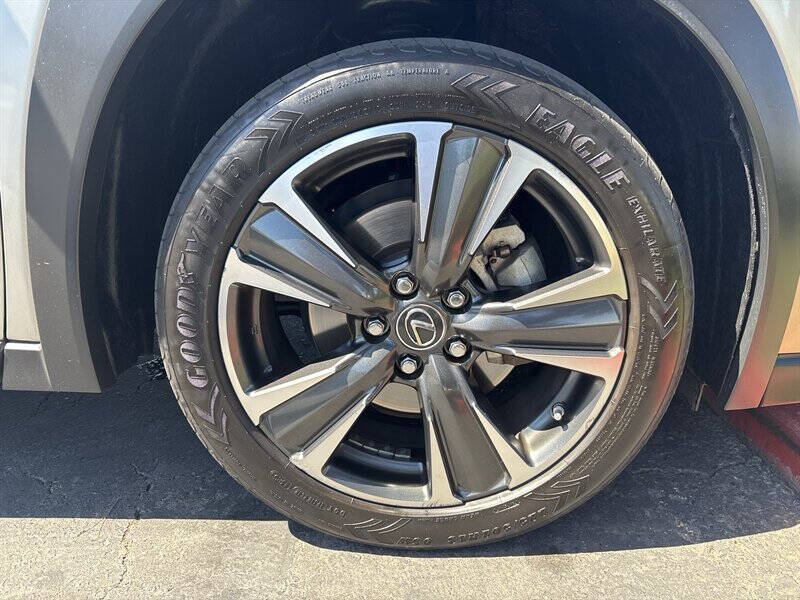 2020 Lexus UX 200