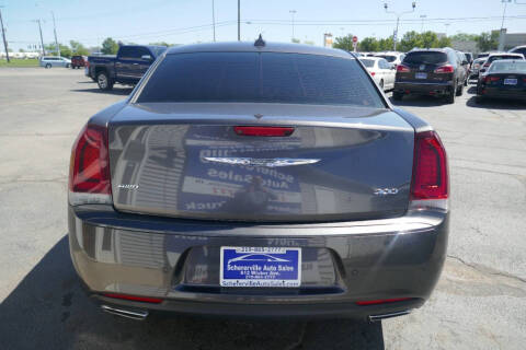 2016 Chrysler 300 S
