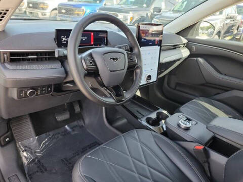 2024 Ford Mustang Mach-E Select