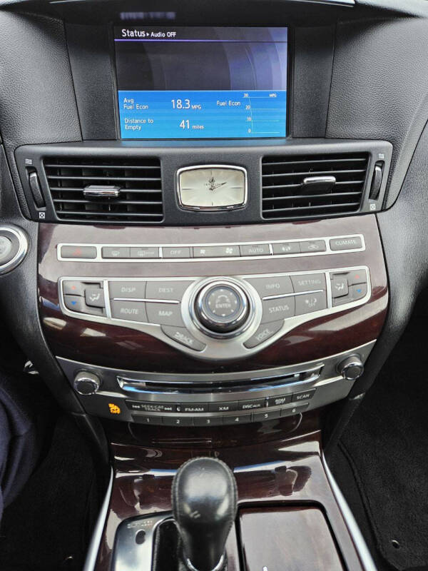2012 Infiniti M37