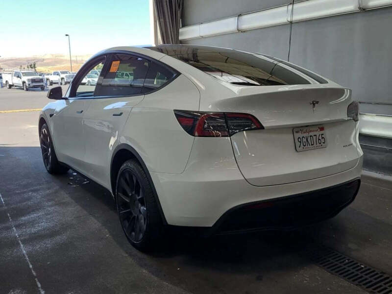 2023 Tesla Model Y Long Range