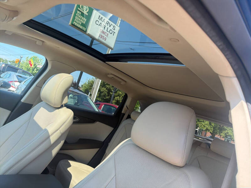 2019 Lincoln Nautilus Reserve