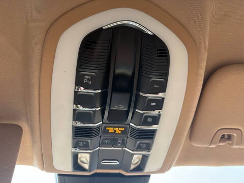 2012 Porsche Panamera S Hybrid