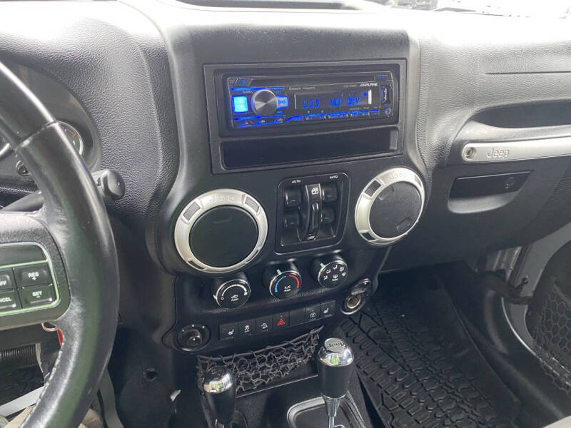 2016 Jeep Wrangler Unlimited Sahara 75th Anniversary