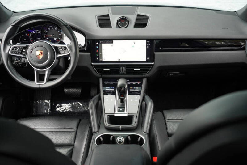 2023 Porsche Cayenne