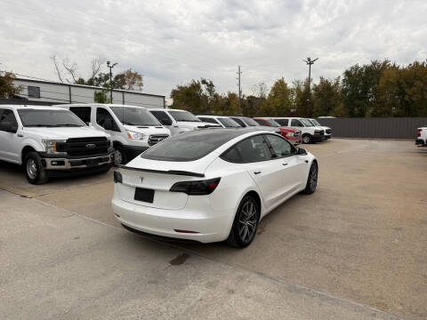 2021 Tesla Model 3 Standard Range Plus