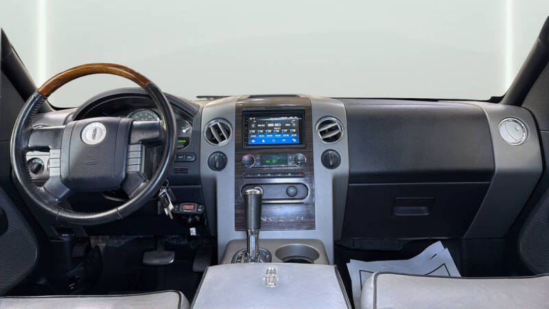 2008 Lincoln Mark LT