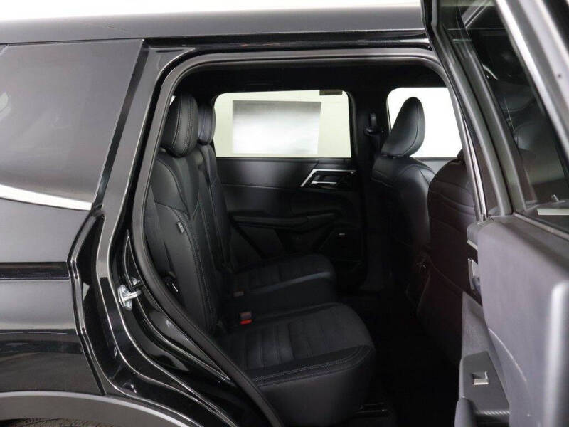 2026 Mitsubishi Outlander LE