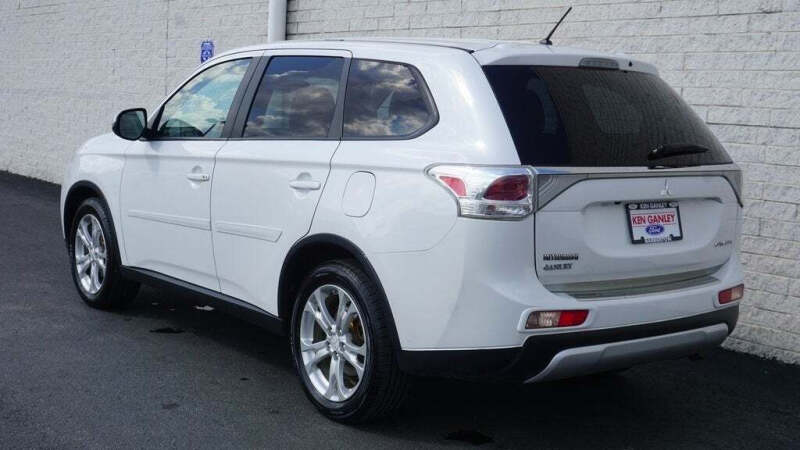 2015 Mitsubishi Outlander SE