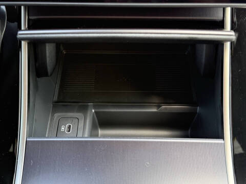 2026 Land Rover Range Rover Evoque P250 Dynamic SE