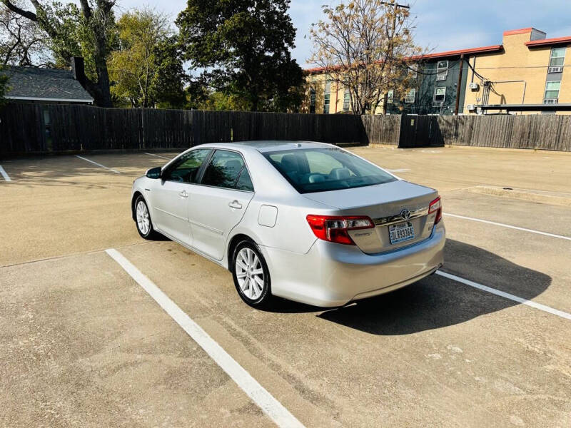2014 Toyota Camry Hybrid