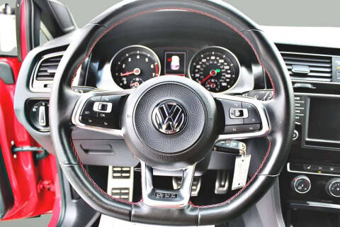 2017 Volkswagen Golf GTI S