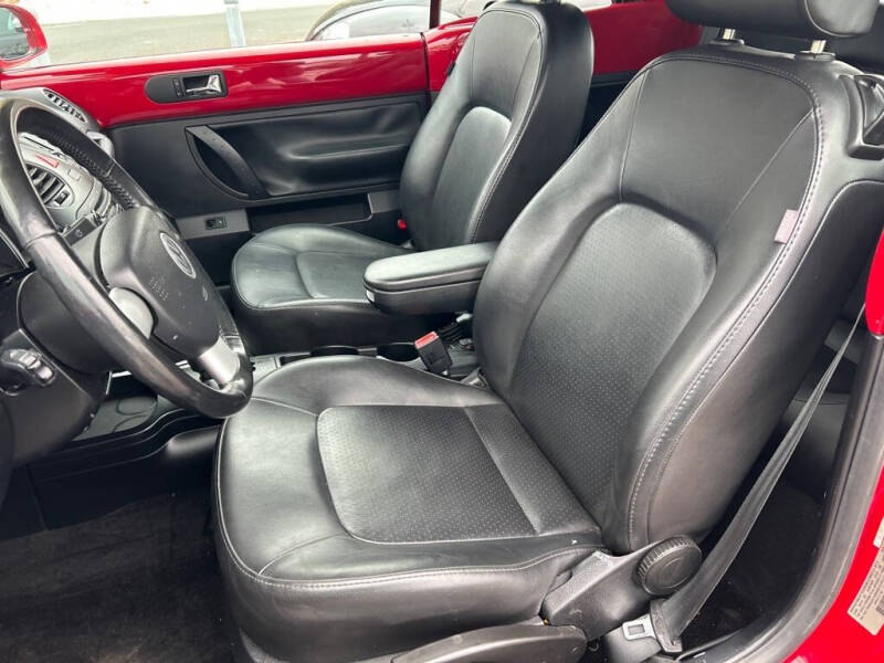 2009 Volkswagen New Beetle Convertible Base PZEV