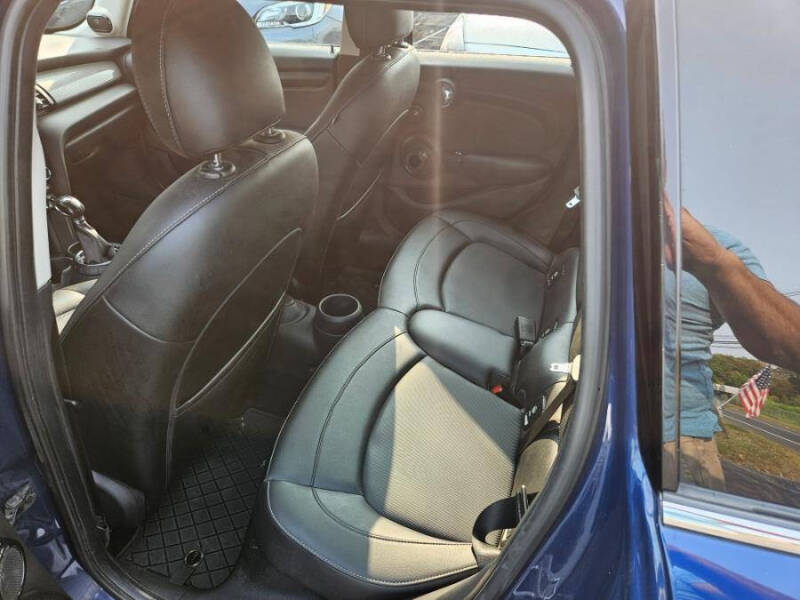 2015 MINI Hardtop 4 Door Cooper