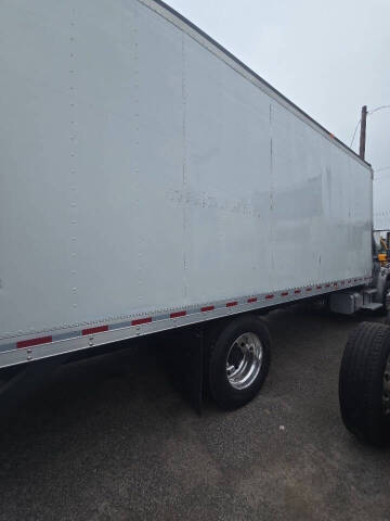 2019 Freightliner M2 106