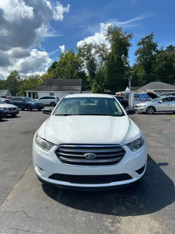 2019 Ford Taurus SE