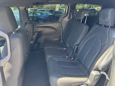 2020 Chrysler Pacifica Touring