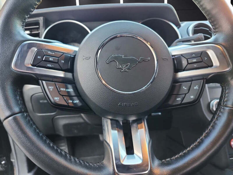 2022 Ford Mustang EcoBoost