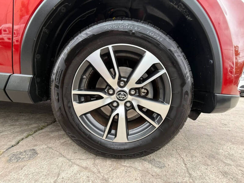 2017 Toyota RAV4 XLE