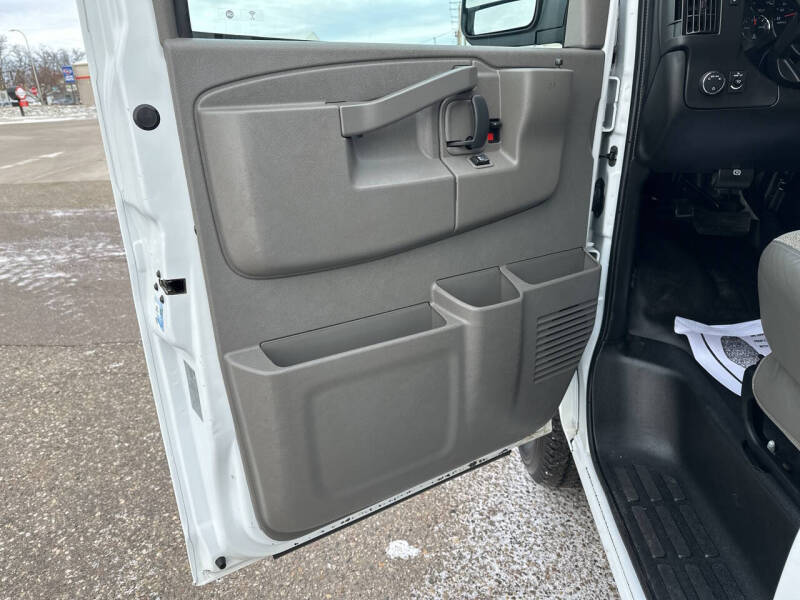 2020 Chevrolet Express 2500