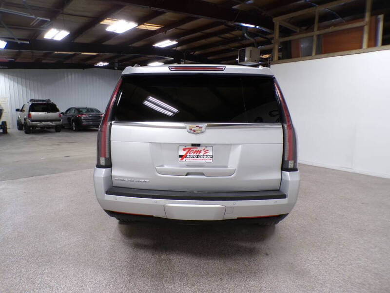 2020 Cadillac Escalade Luxury