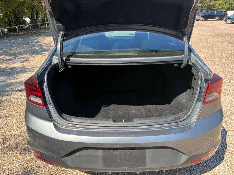 2020 Hyundai Elantra SE