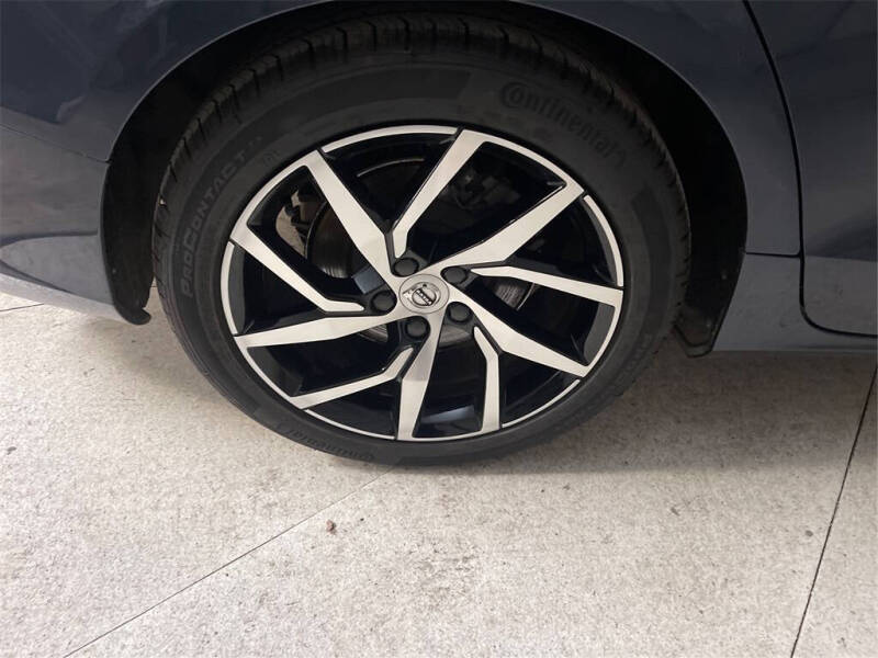 2020 Volvo S60 T5 Momentum