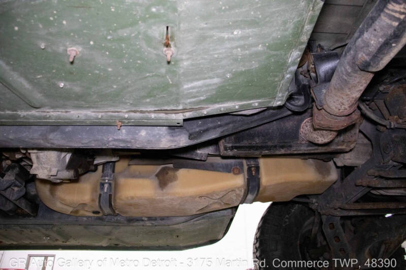 2001 AM General Hummer