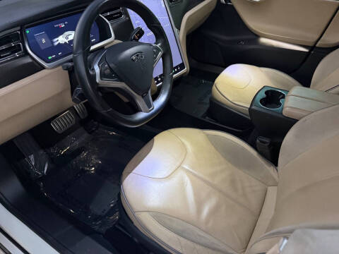 2013 Tesla Model S Performance