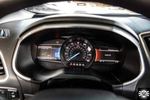 2020 Ford Edge Titanium