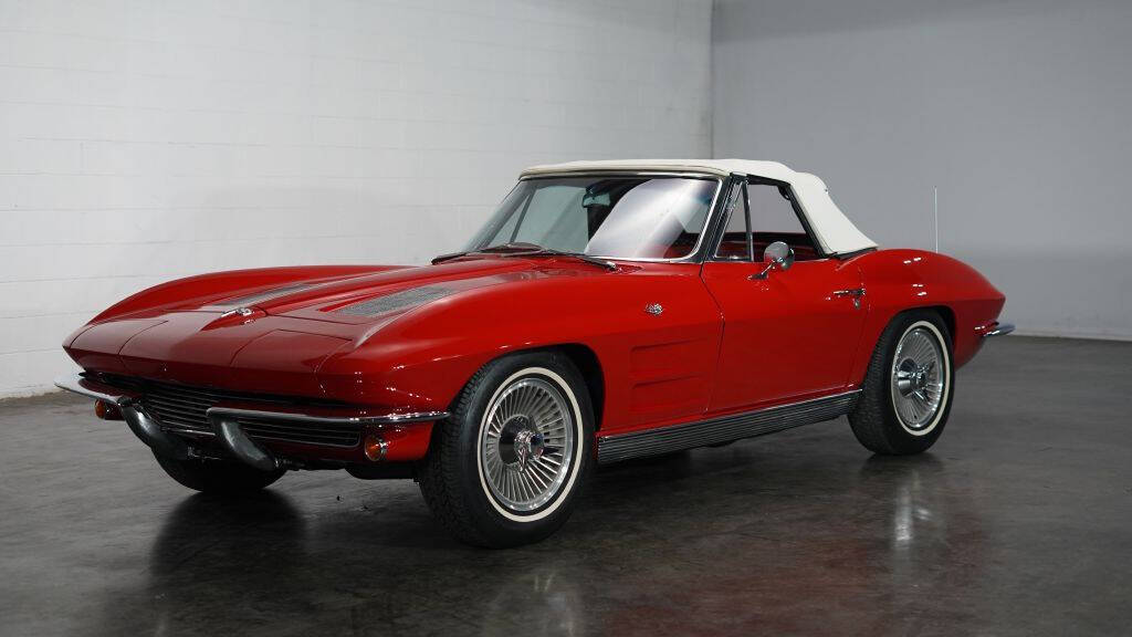 1963 Chevrolet Corvette 4